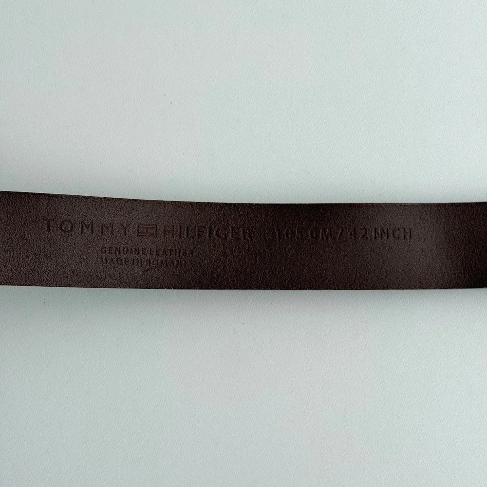 Tommy Hilfiger Brown Leather Belt Mens 42 Classic Flag Logo 90s Preppy Casual